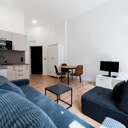 Lägenhet Old Town Bright & Dark *