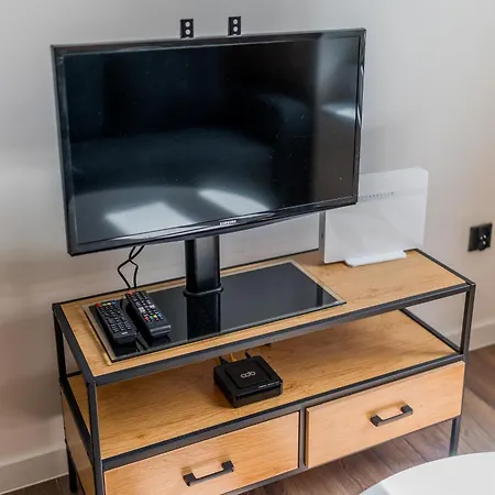 Old Town Bright & Dark Lägenhet