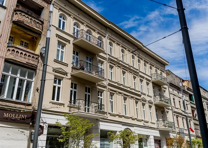 Old Town Bright & Dark Apartamento *