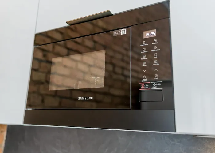 Old Town Bright & Dark شقة بوزنان