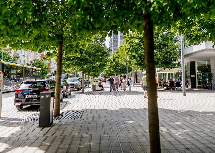 شقة Old Town Bright & Dark بوزنان